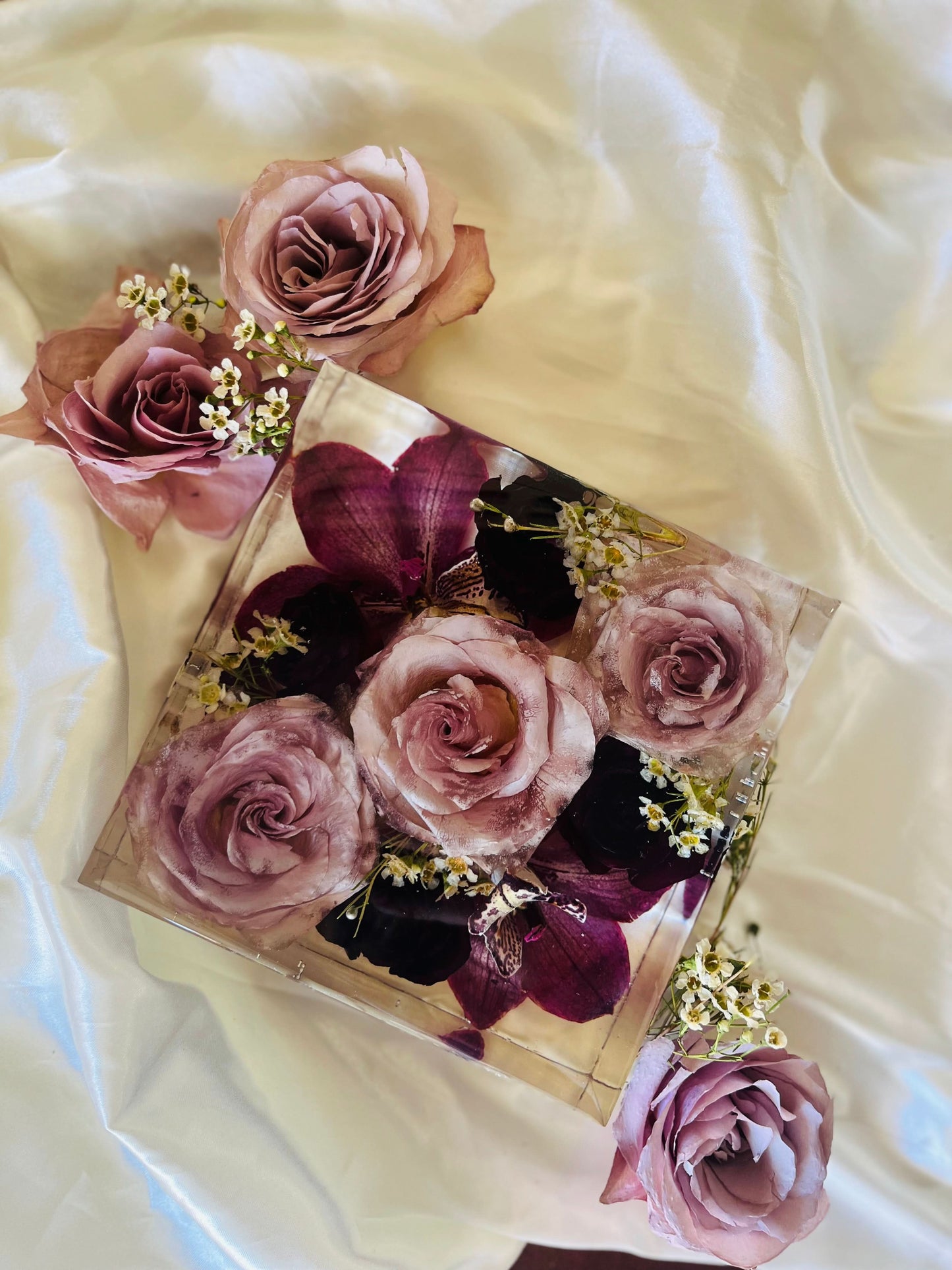 Floral preservation square block