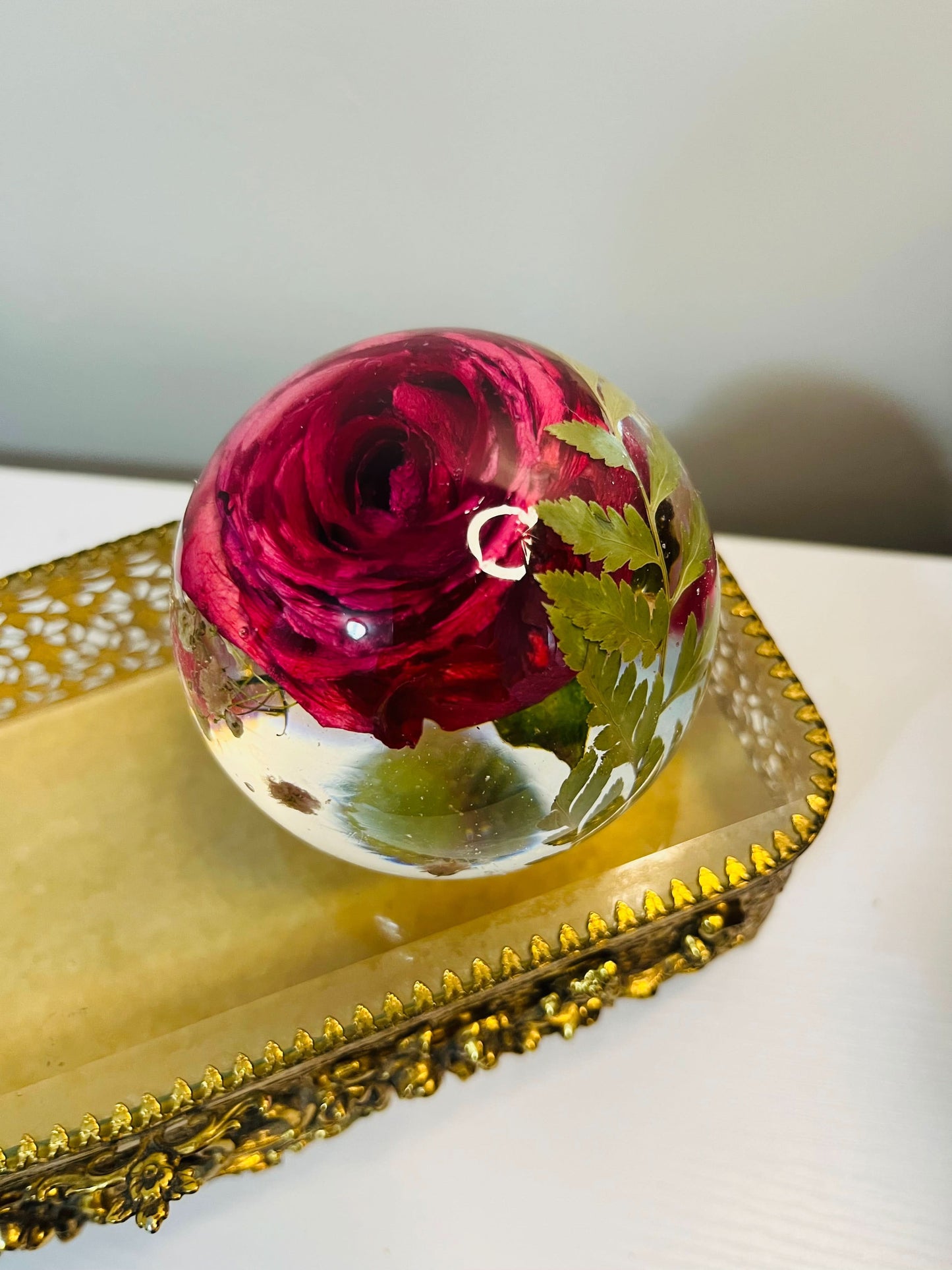 Bouquet preservation resin sphere